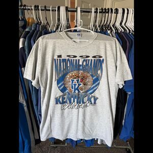 Vintage 1996 Russell Athletic UK Kentucky Wildcats NCAA National Champs T-shirt